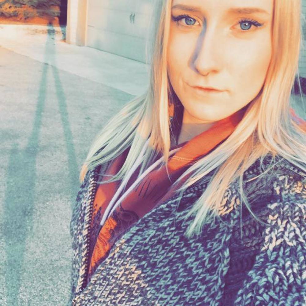 Meet your Posher, Brooke